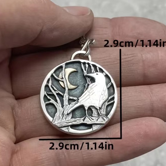 Raven crescent moon silver necklace - Picture 2 of 4